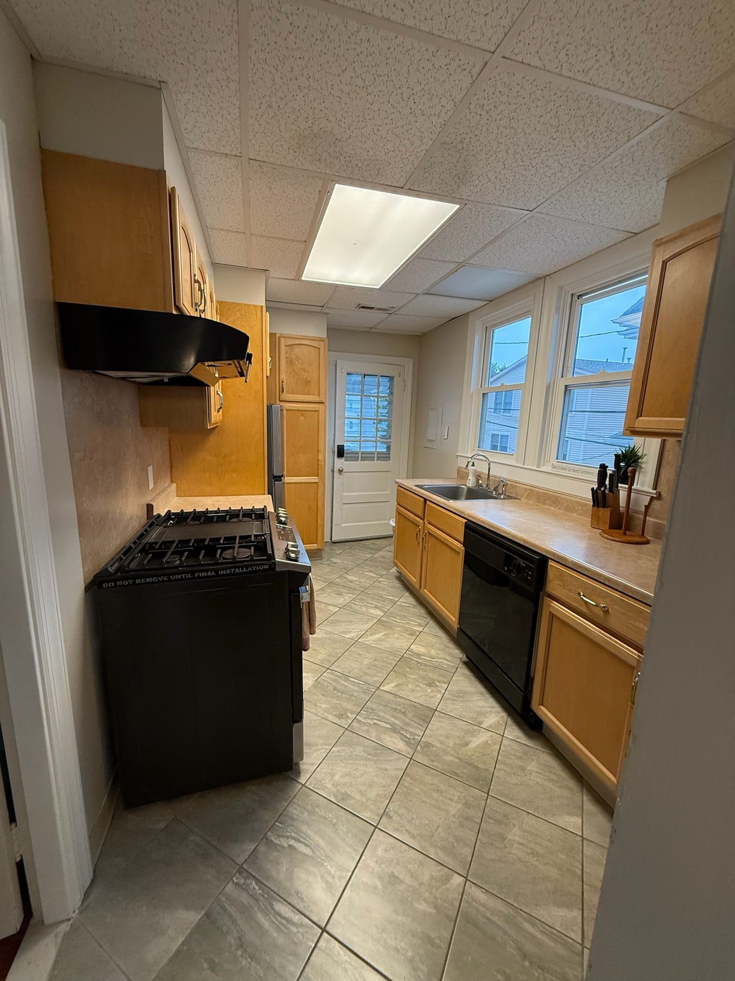 Corinthian Salt, Kitchen