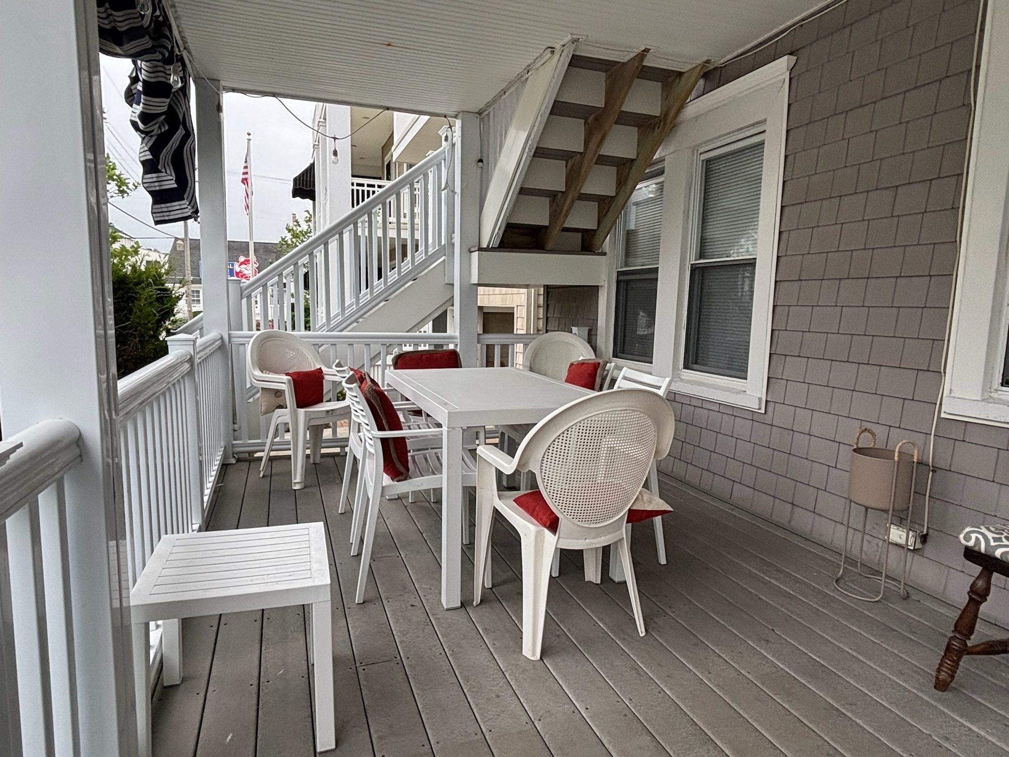 Corinthian Sand, Porch