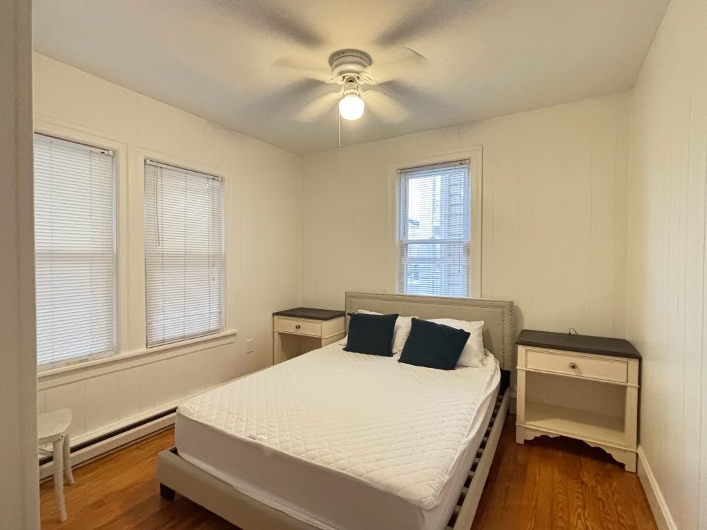 Corinthian Sand, Bedroom 3